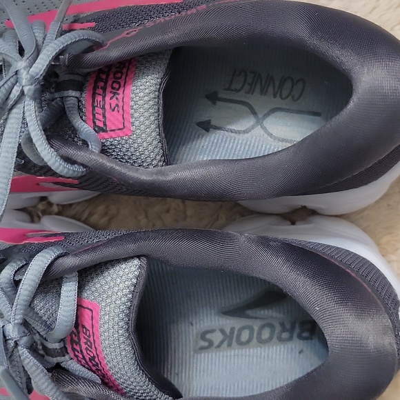 Woman's Brooks Anthem shoes - Picture 4 of 7